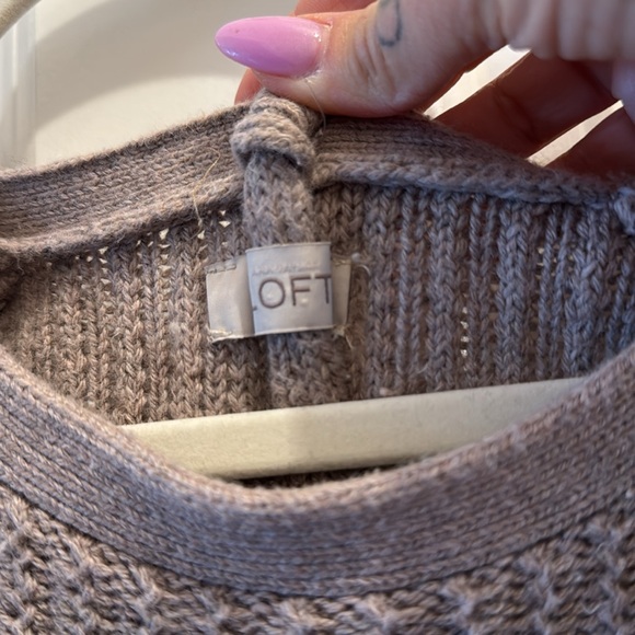 Sweater - Picture 4 of 6